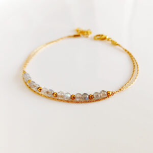 Dainty labradorite gold filled gemstone bracelet